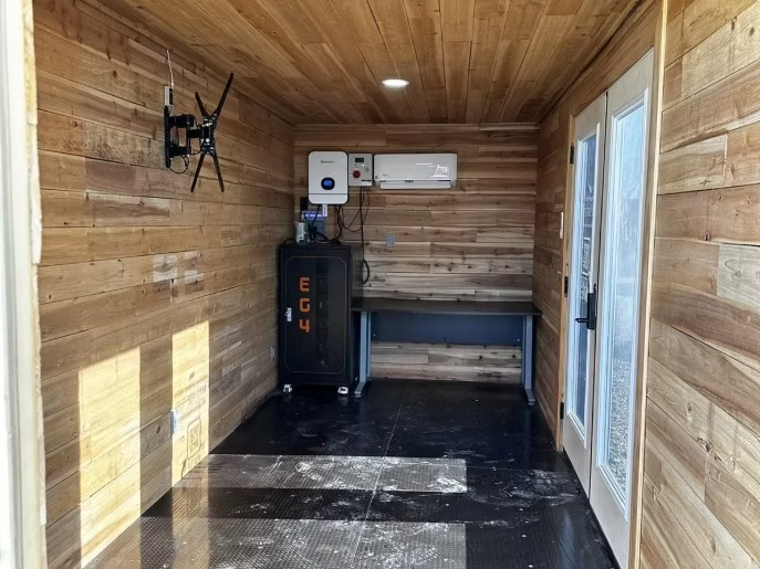 Conteneur Bureau 20 Pieds avec Installation Solaire - AGRIVITI MATERIEL AGRICOLE