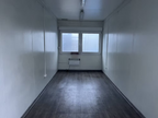 Conteneur Bureau 2,5 × 6 m – Chauffé, avec fenêtres - AGRIVITI MATERIEL AGRICOLE