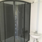 Conteneur Bureau 6 m avec Douche, Lavabo et WC - AGRIVITI MATERIEL AGRICOLE