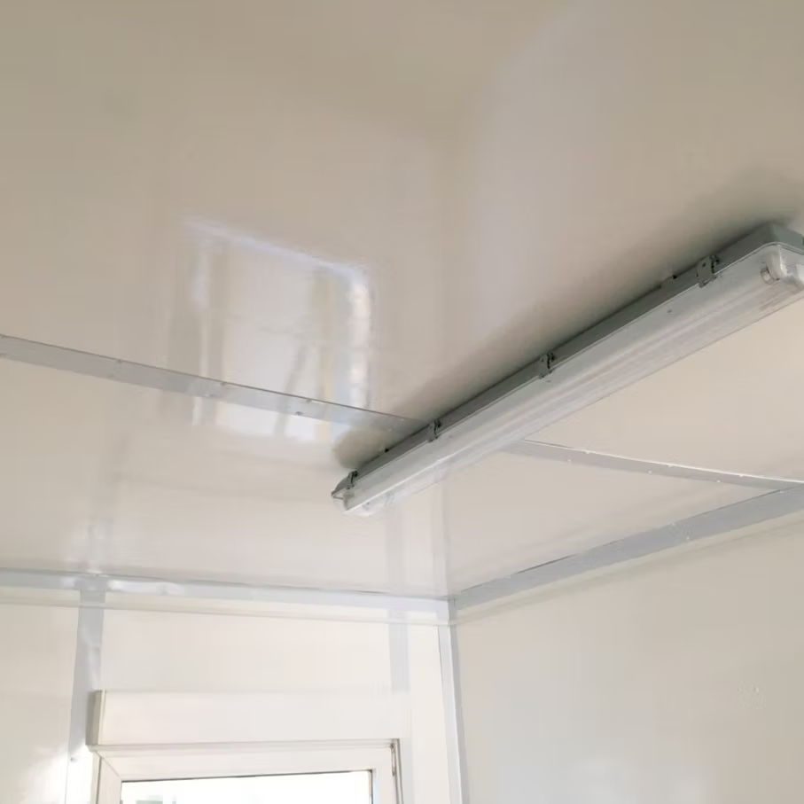 Conteneur Bureau 6 m avec Douche, Lavabo et WC - AGRIVITI MATERIEL AGRICOLE