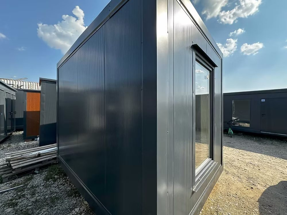 Conteneur bureau espace commercial ouvert – 13,5 m² - AGRIVITI MATERIEL AGRICOLE
