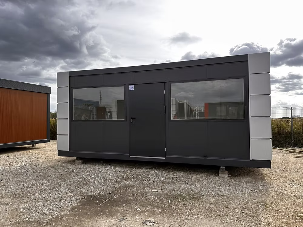 Conteneur bureau pavillon commercial 3 × 6 m - AGRIVITI MATERIEL AGRICOLE