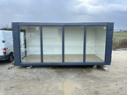 Conteneur commercial 3 × 6 m – Open space avec vitrines - AGRIVITI MATERIEL AGRICOLE