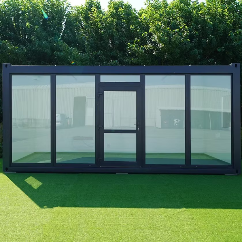 Conteneur isolé 6 × 3 m avec façade vitrée - AGRIVITI MATERIEL AGRICOLE