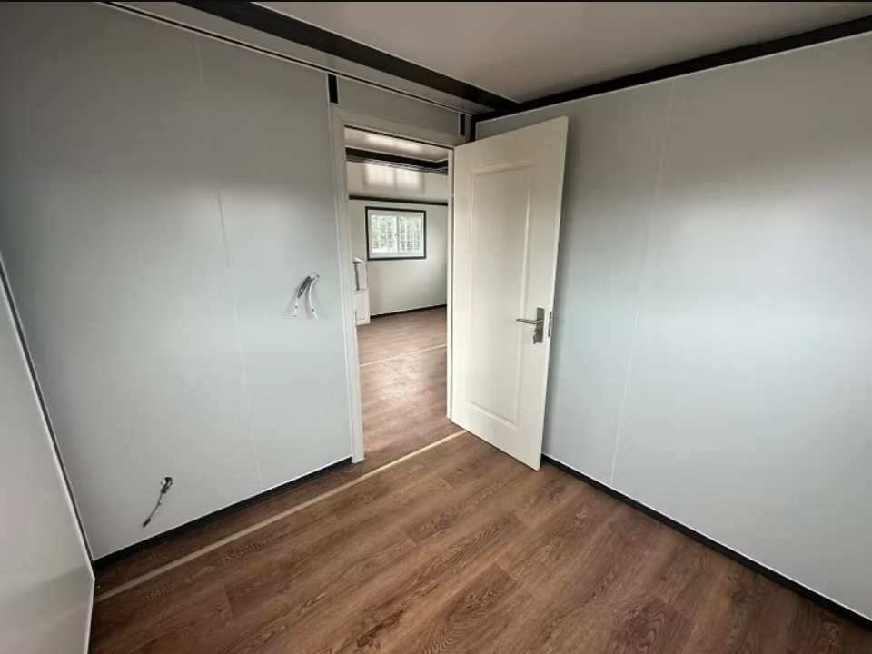 Conteneur mobile 19 × 20 ft – Modèle Tiny House Deluxe - AGRIVITI MATERIEL AGRICOLE