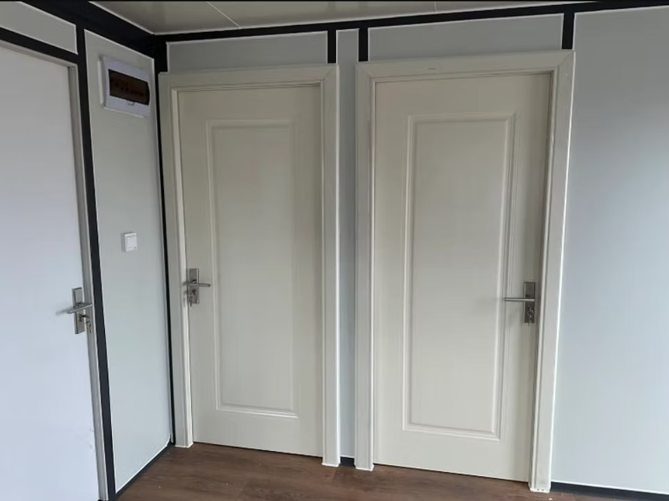 Conteneur mobile 19 × 20 ft – Modèle Tiny House Deluxe - AGRIVITI MATERIEL AGRICOLE