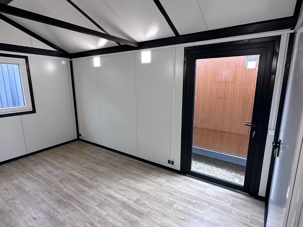 Conteneur modulaire 21 m² – 2 accès - AGRIVITI MATERIEL AGRICOLE
