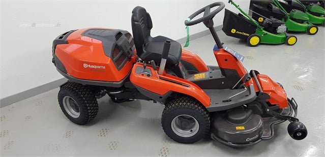 Équipement de tonte Husqvarna R216TAWD – 103 cm - AGRIVITI MATERIEL AGRICOLE