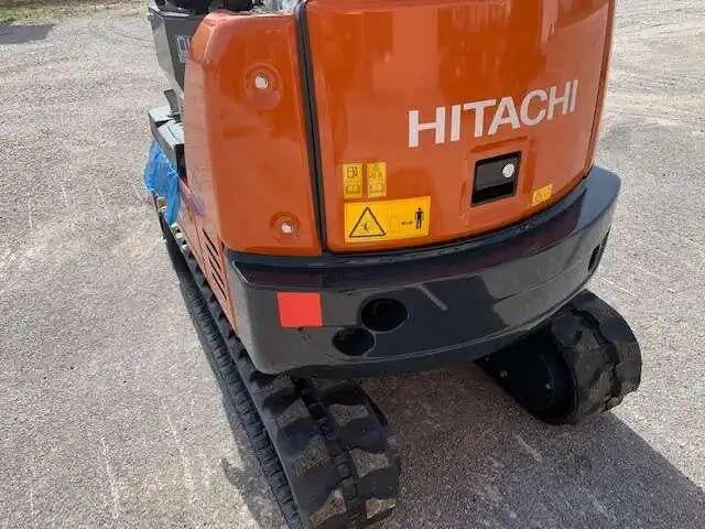 Hitachi ZAXIS 19U – Mini pelle 1,8 T - AGRIVITI MATERIEL AGRICOLE