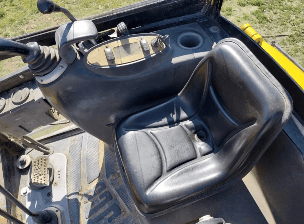 JCB 8018 CTS – 2,6 t – Mini-pelle - AGRIVITI MATERIEL AGRICOLE
