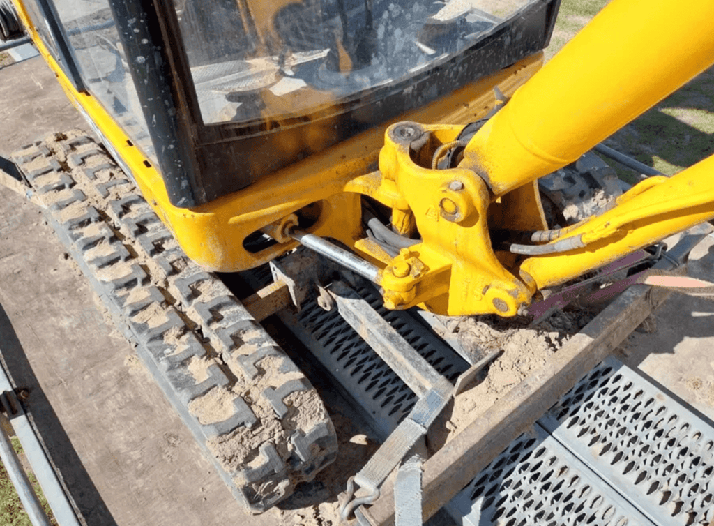 JCB 8018 CTS – 2,6 t – Mini-pelle - AGRIVITI MATERIEL AGRICOLE