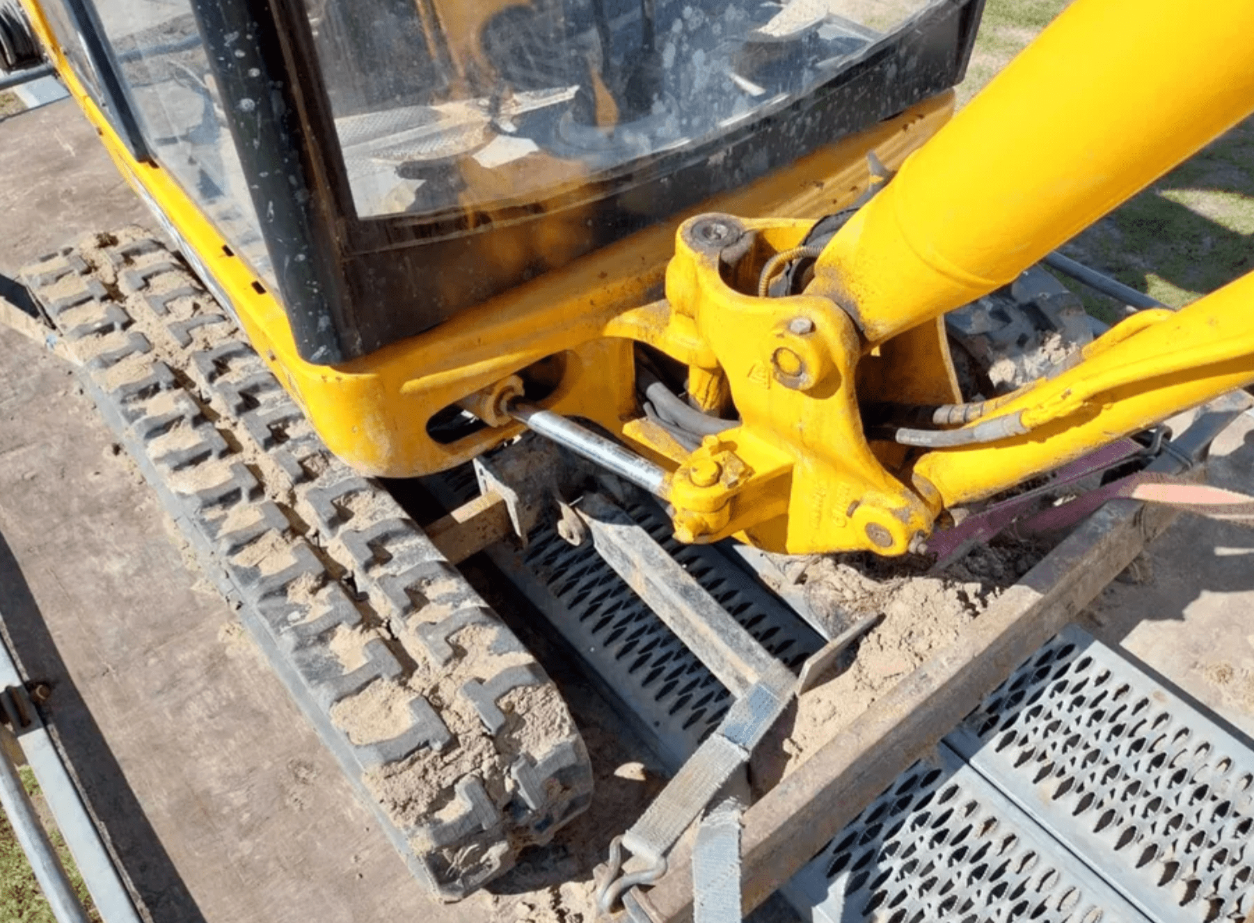 JCB 8018 CTS – 2,6 t – Mini-pelle - AGRIVITI MATERIEL AGRICOLE