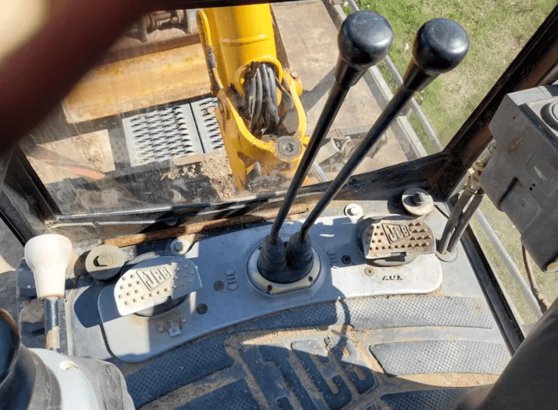 JCB 8018 CTS – 2,6 t – Mini-pelle - AGRIVITI MATERIEL AGRICOLE