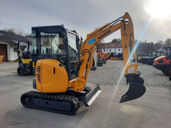 Komatsu PC20 – Mini-pelle – 2 t - AGRIVITI MATERIEL AGRICOLE