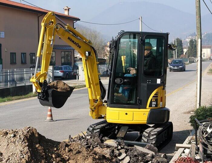 Komatsu PC26MR-3 – Mini-pelle – 2,8 t - AGRIVITI MATERIEL AGRICOLE