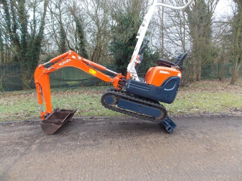 Kubota K008-3 Micro – Mini-pelle – 0,8 t - AGRIVITI MATERIEL AGRICOLE