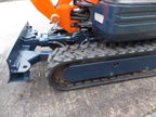 Kubota K008-3 Micro – Mini-pelle – 0,8 t - AGRIVITI MATERIEL AGRICOLE