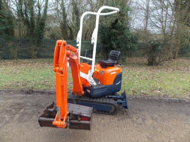 Kubota K008-3 Micro – Mini-pelle – 0,8 t - AGRIVITI MATERIEL AGRICOLE