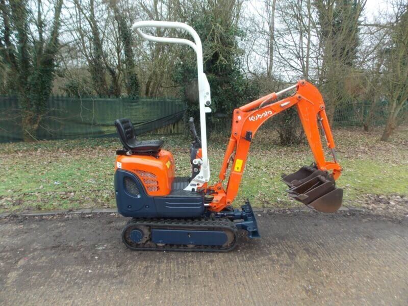Kubota K008-3 Micro – Mini-pelle – 0,8 t - AGRIVITI MATERIEL AGRICOLE