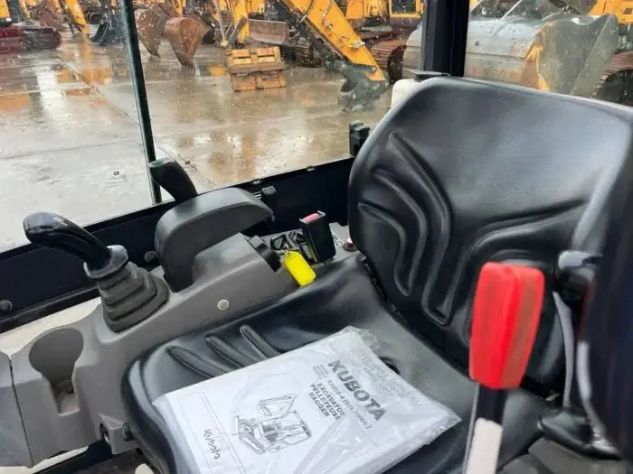 Kubota KX016-4 – Mini-pelle– 1,7 t - AGRIVITI MATERIEL AGRICOLE