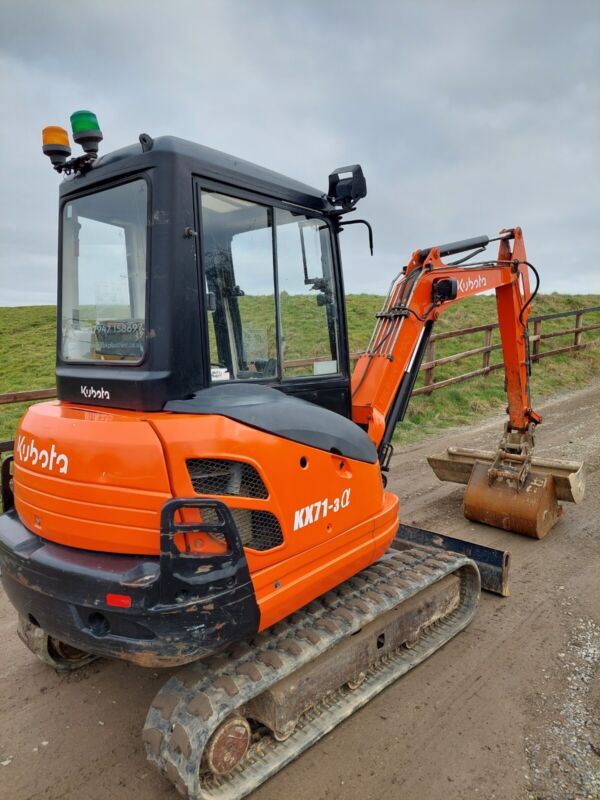 Kubota KX71-3+2 Godets-Mini pelle – 2,5 t - AGRIVITI MATERIEL AGRICOLE