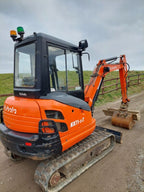 Kubota KX71-3+2 Godets-Mini pelle – 2,5 t - AGRIVITI MATERIEL AGRICOLE