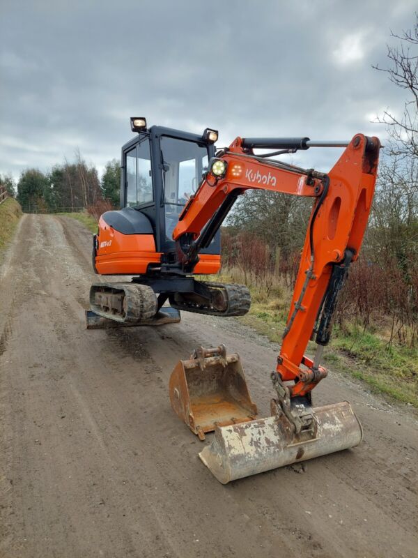Kubota KX71-3+2 Godets-Mini pelle – 2,5 t - AGRIVITI MATERIEL AGRICOLE