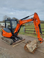 Kubota KX71-3+2 Godets-Mini pelle – 2,5 t - AGRIVITI MATERIEL AGRICOLE
