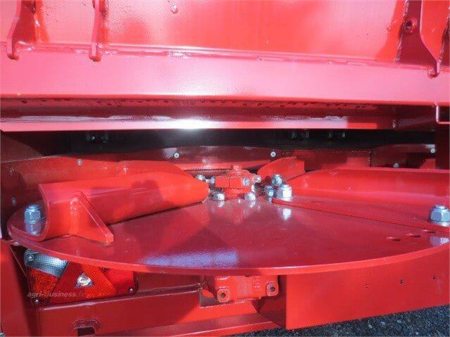 Kubota ST30 – 4×4 – Cabine – Tracteur agricole compact - AGRIVITI MATERIEL AGRICOLE
