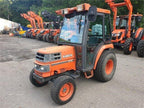 Kubota ST30 – 4×4 – Cabine – Tracteur agricole compact - AGRIVITI MATERIEL AGRICOLE