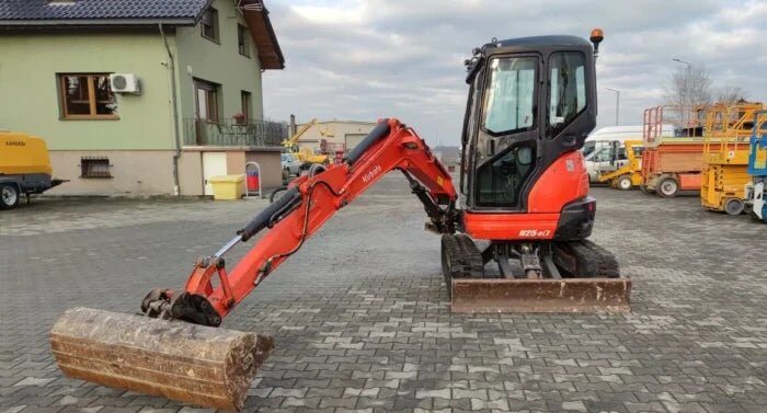 Kubota U25-3 – Mini-pelle d’occasion - AGRIVITI MATERIEL AGRICOLE