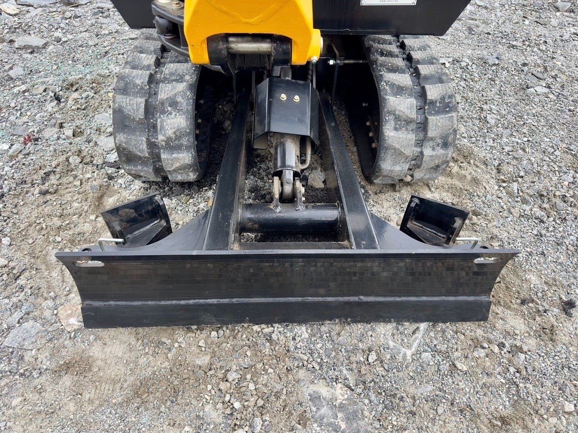 Mini-pelle Fodit FT330 – 2,5 t – avec remorque - AGRIVITI MATERIEL AGRICOLE