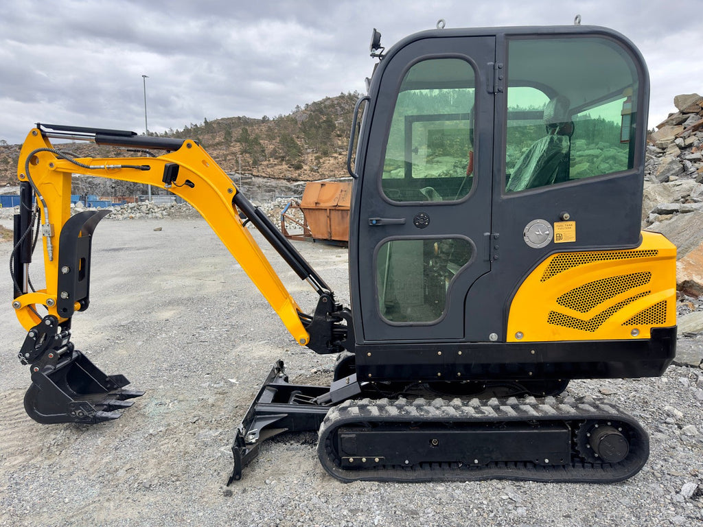 Mini-pelle Fodit FT330 – 2,5 t – avec remorque - AGRIVITI MATERIEL AGRICOLE