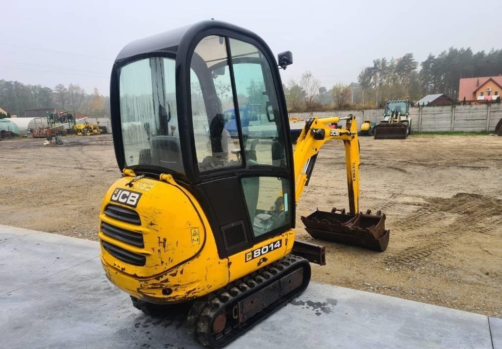 Mini-pelle JCB 8014 – 1,4 t – avec 3 godets - AGRIVITI MATERIEL AGRICOLE