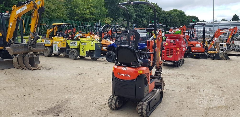 Mini-pelle Kubota K008-3 – 0,98 t – avec 3 godets - AGRIVITI MATERIEL AGRICOLE