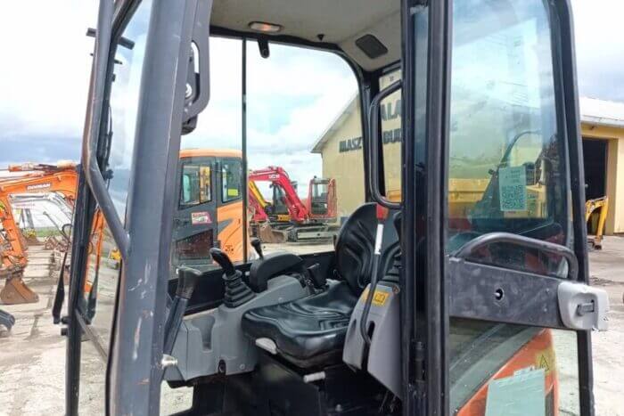 Mini-pelle Kubota KX015-4 – 2016 – 2 045 h – Occasion - AGRIVITI MATERIEL AGRICOLE