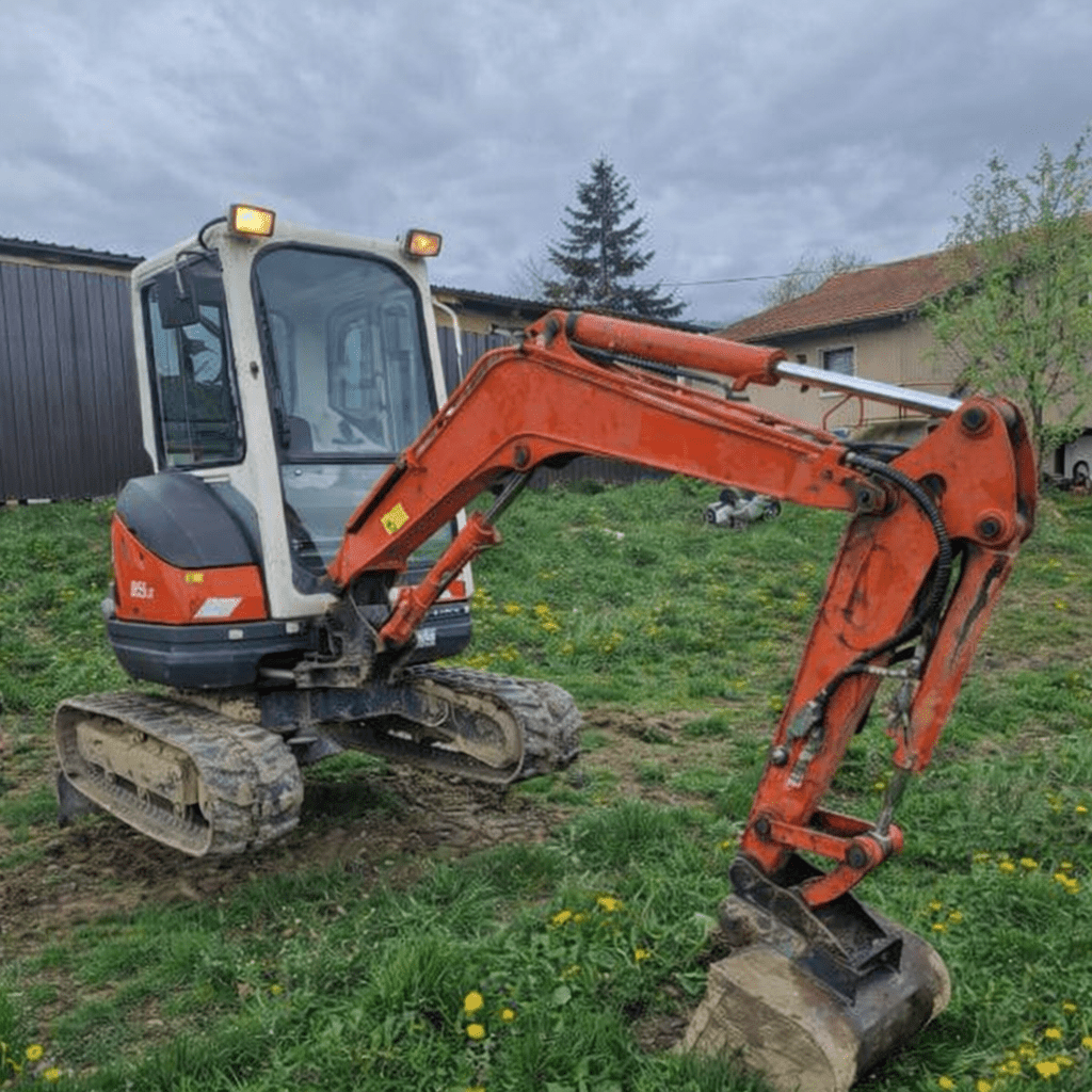 Mini-pelle Kubota U25-3 – 2,6 t – avec 3 godets - AGRIVITI MATERIEL AGRICOLE