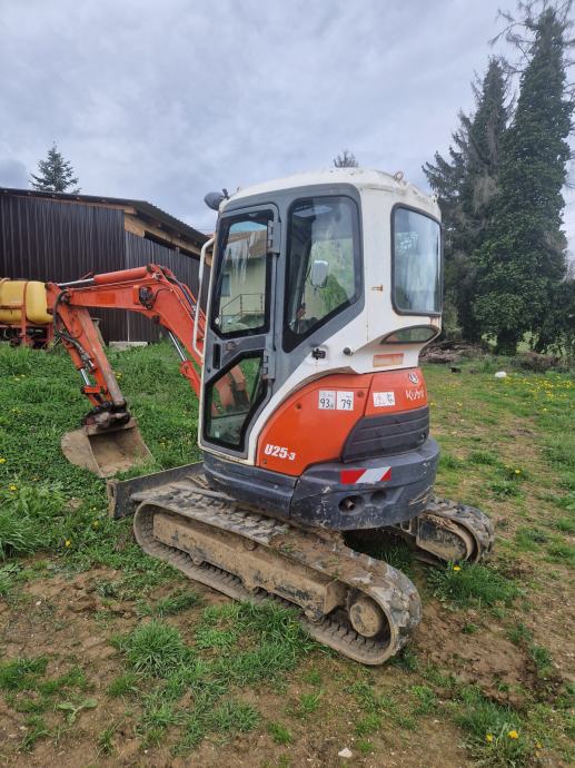 Mini-pelle Kubota U25-3 – 2,6 t – avec 3 godets - AGRIVITI MATERIEL AGRICOLE