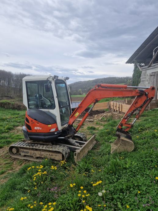 Mini-pelle Kubota U25-3 – 2,6 t – avec 3 godets - AGRIVITI MATERIEL AGRICOLE