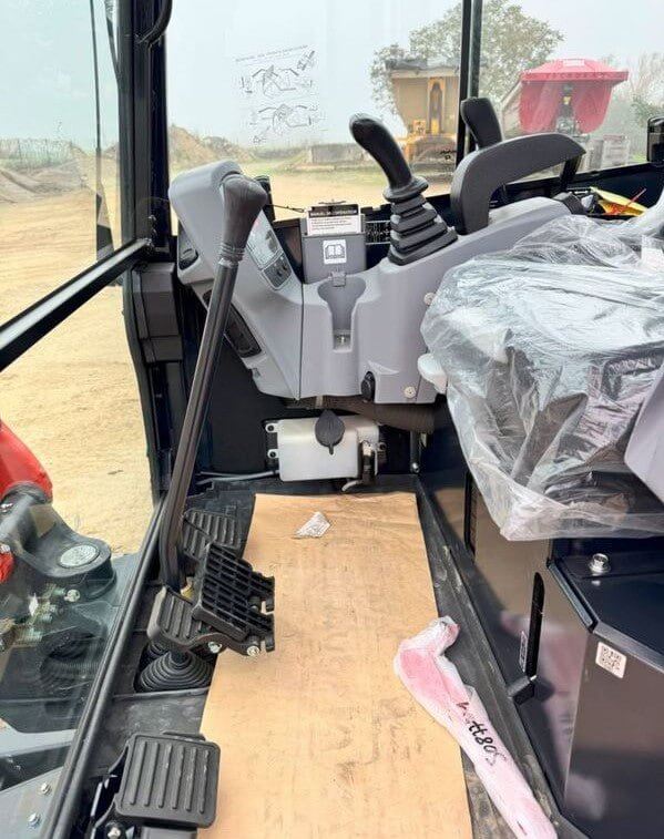 Mini-pelle Kubota U27-4 – 2025 – Neuf - AGRIVITI MATERIEL AGRICOLE