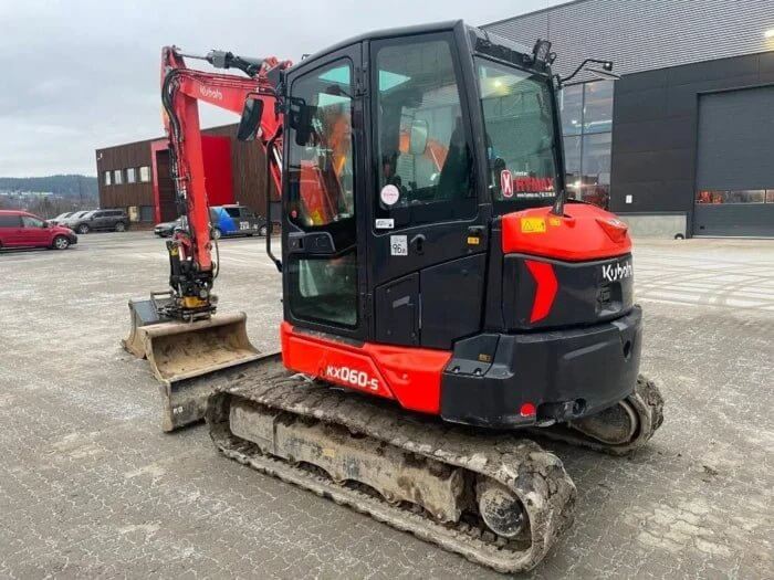 Mini-pelle KX060-5 – bon état – prête à travailler - AGRIVITI MATERIEL AGRICOLE