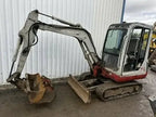 Takeuchi TB125 – Mini pelle cabine 2007 – Matériel de chantier - AGRIVITI MATERIEL AGRICOLE