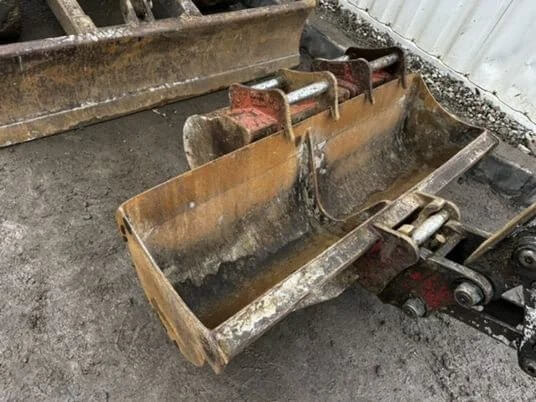 Takeuchi TB125 – Mini pelle cabine 2007 – Matériel de chantier - AGRIVITI MATERIEL AGRICOLE