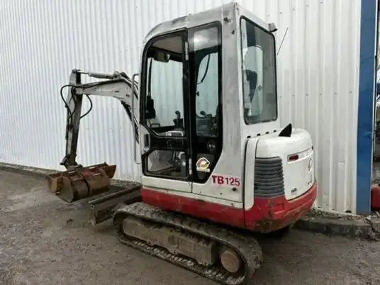 Takeuchi TB125 – Mini pelle cabine 2007 – Matériel de chantier - AGRIVITI MATERIEL AGRICOLE