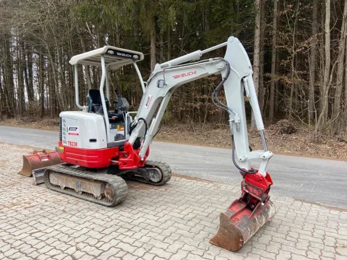Mini-pelle Takeuchi TB23R – 2018 – 1 520 h – Occasion - AGRIVITI MATERIEL AGRICOLE