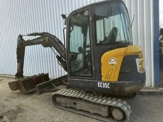 Kubota L1-382 – Matériel agricole compact - AGRIVITI MATERIEL AGRICOLE