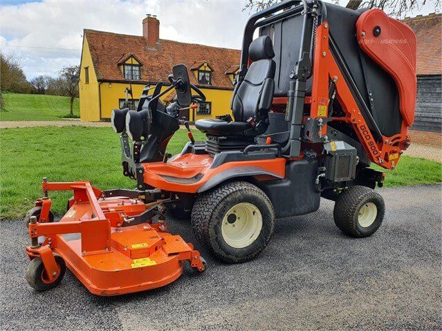 Tondeuse autoportée Kubota F3890 – 2018 – 37 ch – 4RM - AGRIVITI MATERIEL AGRICOLE