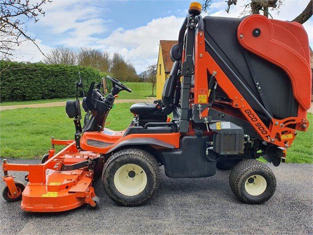 Tondeuse autoportée Kubota F3890 – 2018 – 37 ch – 4RM - AGRIVITI MATERIEL AGRICOLE