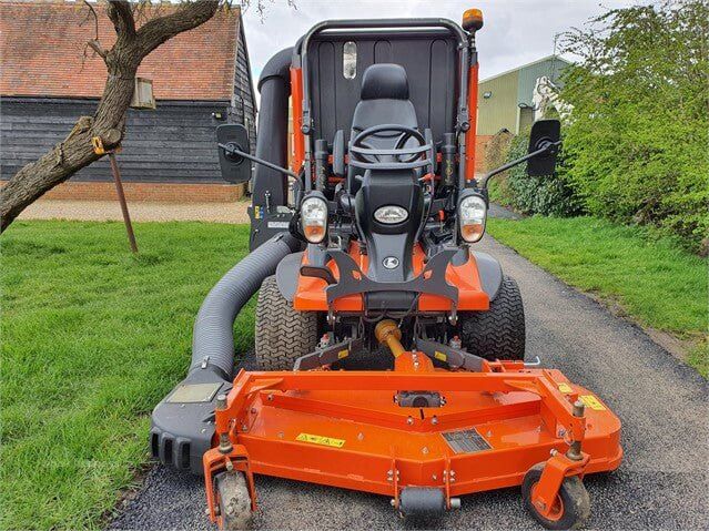Tondeuse autoportée Kubota F3890 – 2018 – 37 ch – 4RM - AGRIVITI MATERIEL AGRICOLE