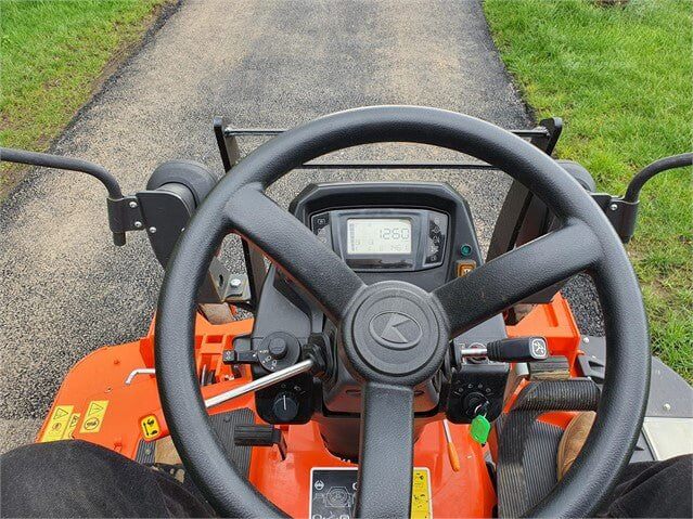 Tondeuse autoportée Kubota F3890 – 2018 – 37 ch – 4RM - AGRIVITI MATERIEL AGRICOLE